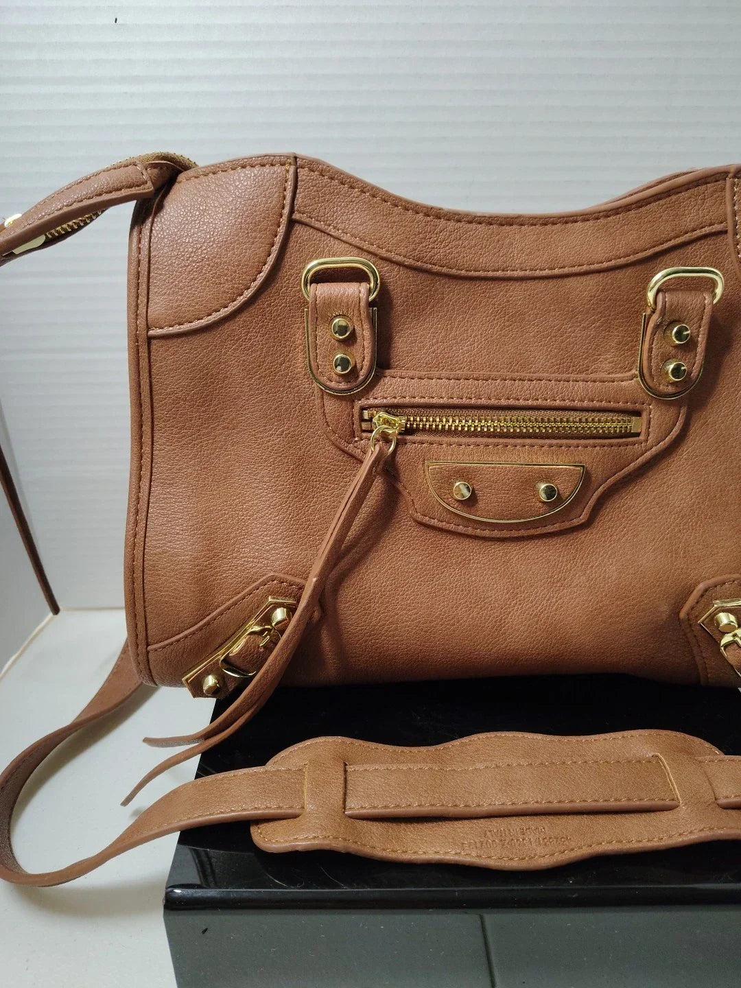 Balenciaga City Handbag Soft Brown Leather Missing Braided Handles Studded