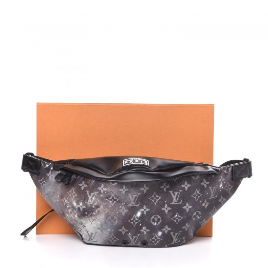 LOUIS VUITTON Monogram Galaxy Discovery Bumbag